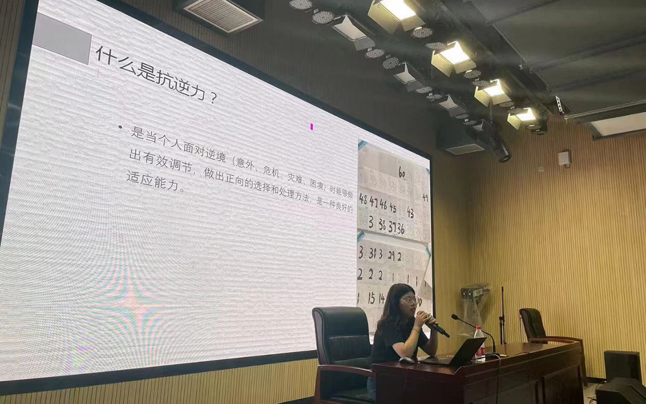 带岭董玉娣中学